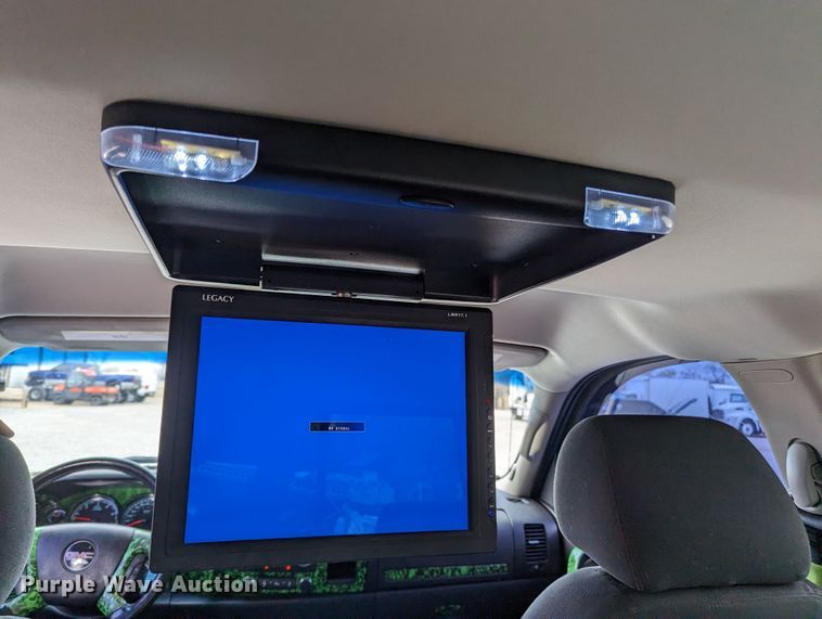 image for item MN9799 2011 GMC Sierra 1500  Crew Cab pickup truck