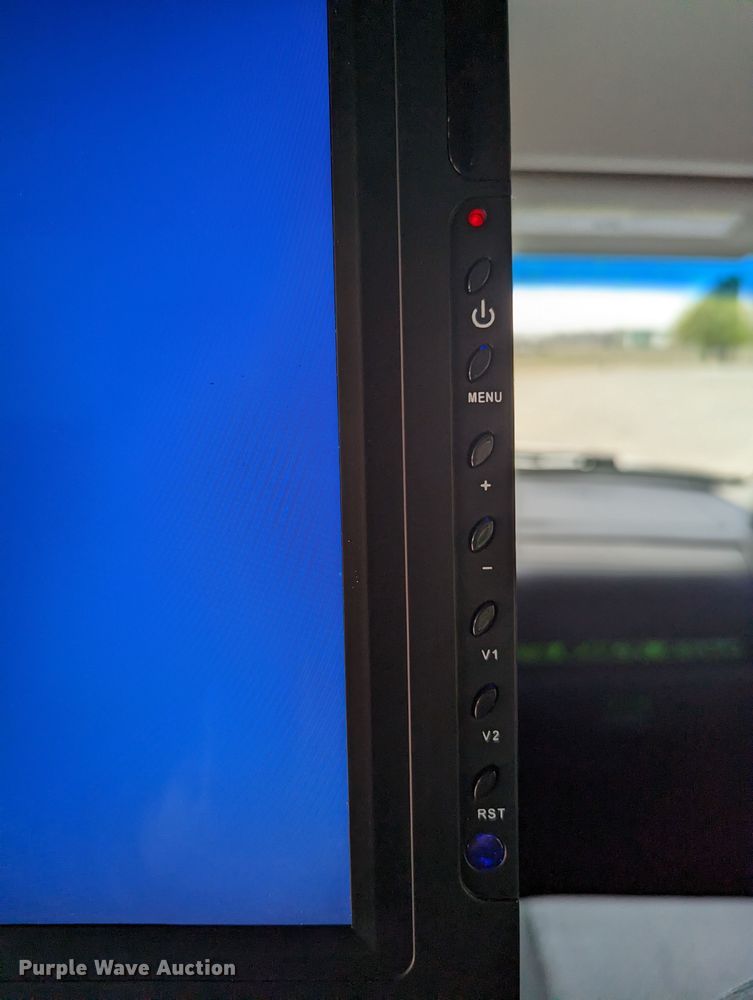 image for item MN9799 2011 GMC Sierra 1500  Crew Cab pickup truck