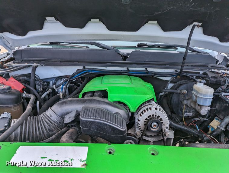 image for item MN9799 2011 GMC Sierra 1500  Crew Cab pickup truck