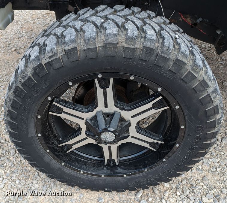 image for item MN9799 2011 GMC Sierra 1500  Crew Cab pickup truck