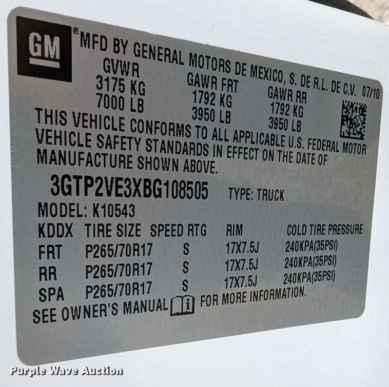 image for item MN9799 2011 GMC Sierra 1500  Crew Cab pickup truck