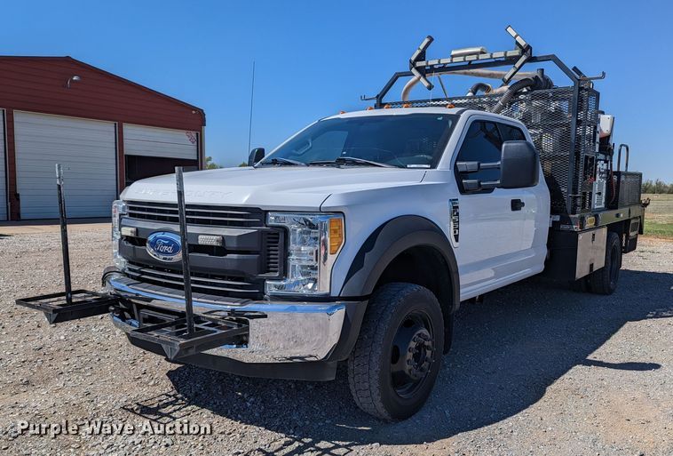 image for item MN9806 2017 Ford F550 Super Duty  vacuum truck