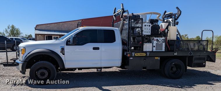 image for item MN9806 2017 Ford F550 Super Duty  vacuum truck