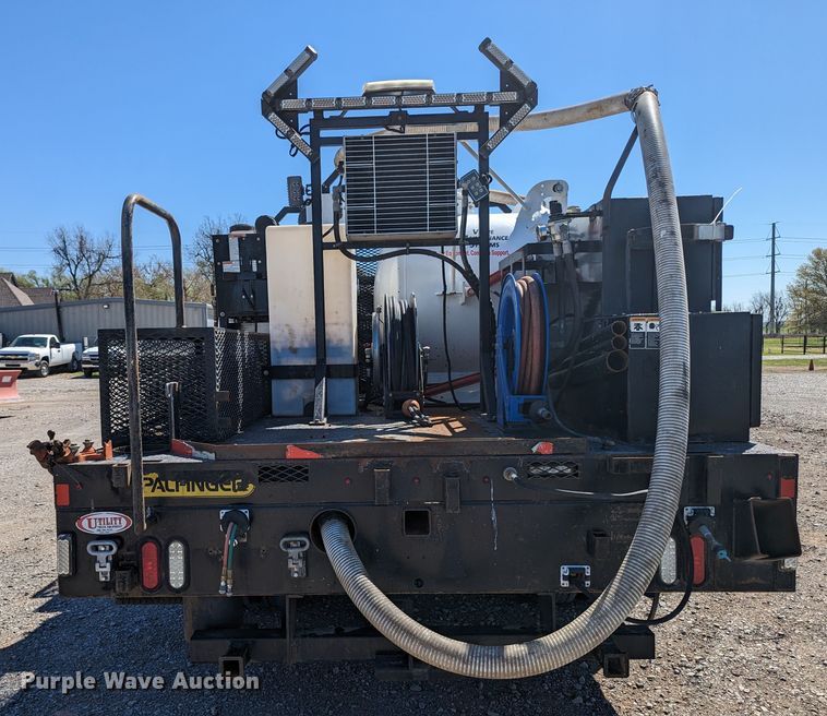 image for item MN9806 2017 Ford F550 Super Duty  vacuum truck