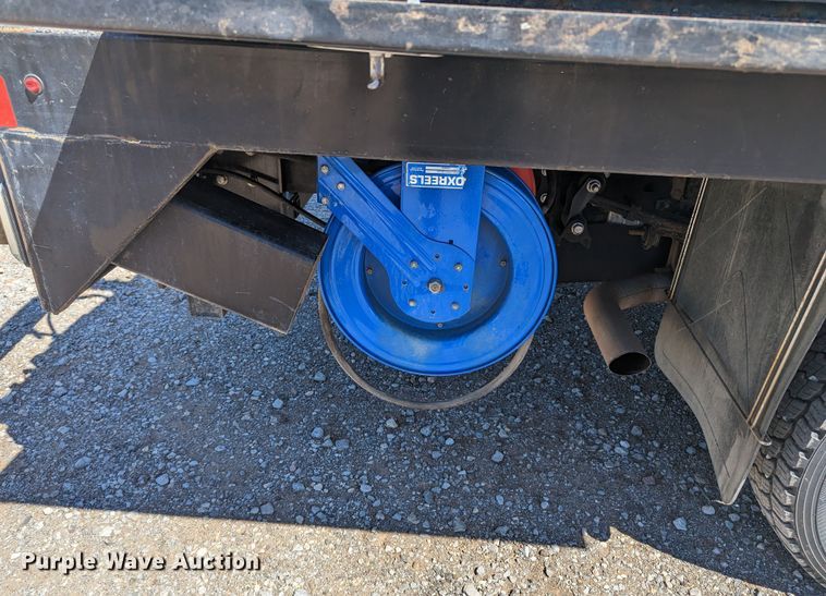 image for item MN9806 2017 Ford F550 Super Duty  vacuum truck