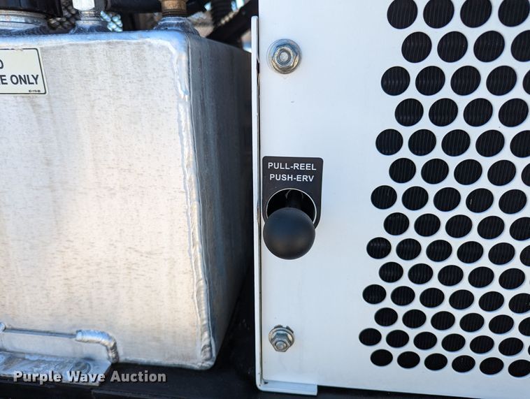 image for item MN9806 2017 Ford F550 Super Duty  vacuum truck