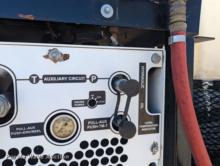 image for item MN9806 2017 Ford F550 Super Duty  vacuum truck