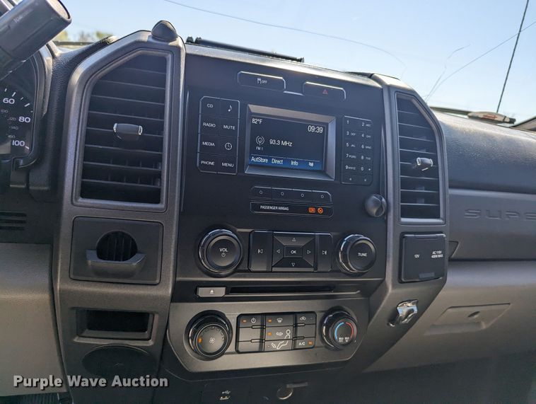 image for item MN9806 2017 Ford F550 Super Duty  vacuum truck