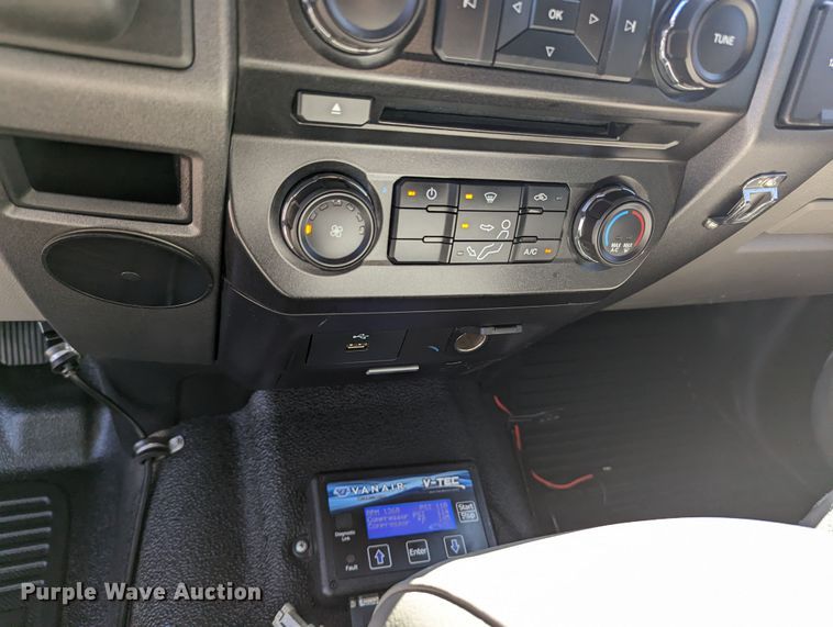 image for item MN9806 2017 Ford F550 Super Duty  vacuum truck