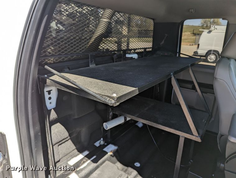 image for item MN9806 2017 Ford F550 Super Duty  vacuum truck