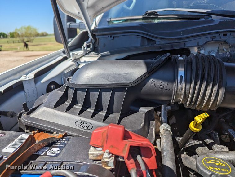 image for item MN9806 2017 Ford F550 Super Duty  vacuum truck