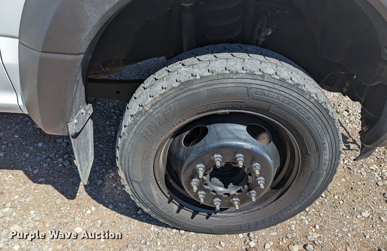 image for item MN9806 2017 Ford F550 Super Duty  vacuum truck