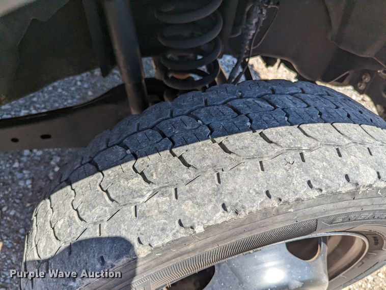 image for item MN9806 2017 Ford F550 Super Duty  vacuum truck