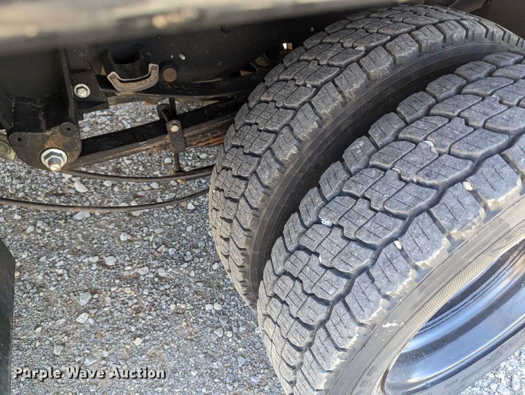 image for item MN9806 2017 Ford F550 Super Duty  vacuum truck