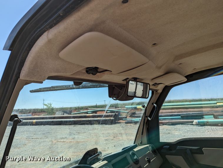 image for item MN9992 2020 John Deere XUV835R  utility vehicle