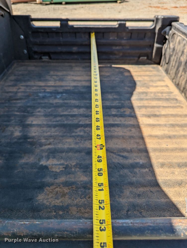 image for item MN9992 2020 John Deere XUV835R  utility vehicle