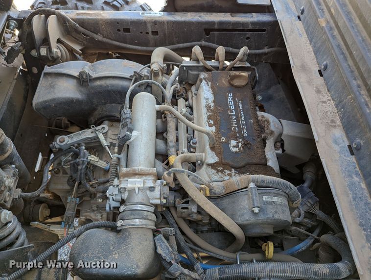 image for item MN9992 2020 John Deere XUV835R  utility vehicle