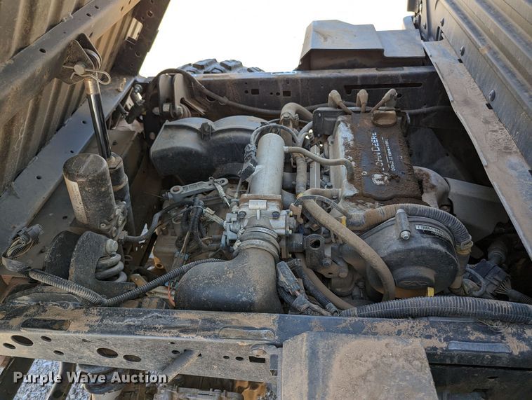 image for item MN9992 2020 John Deere XUV835R  utility vehicle