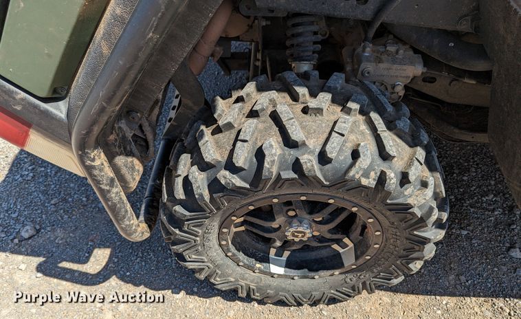 image for item MN9992 2020 John Deere XUV835R  utility vehicle