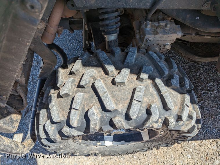 image for item MN9992 2020 John Deere XUV835R  utility vehicle