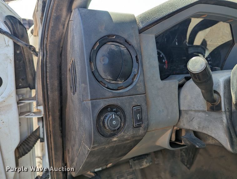 image for item MN9994 2011 Ford F350 Super Duty  SuperCab utility bed pickup truck