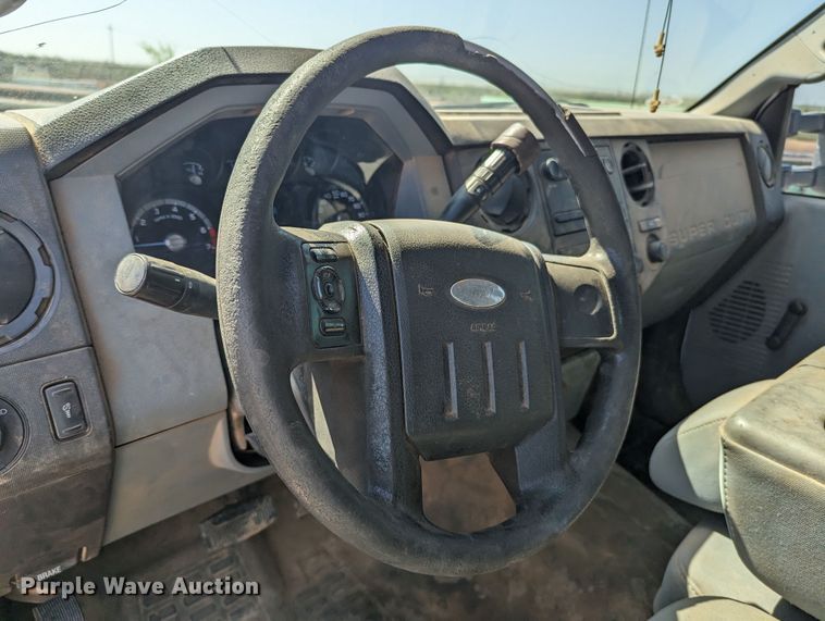 image for item MN9994 2011 Ford F350 Super Duty  SuperCab utility bed pickup truck