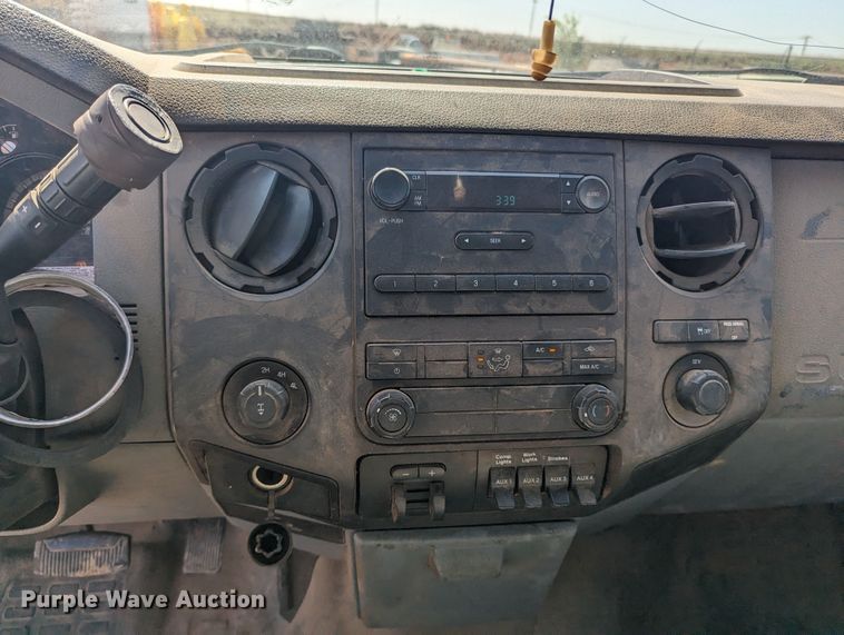 image for item MN9994 2011 Ford F350 Super Duty  SuperCab utility bed pickup truck