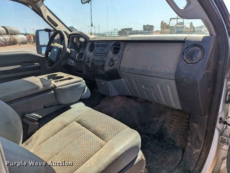 image for item MN9994 2011 Ford F350 Super Duty  SuperCab utility bed pickup truck