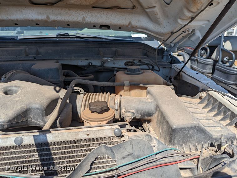 image for item MN9994 2011 Ford F350 Super Duty  SuperCab utility bed pickup truck