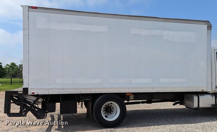 image for item MN9998 2010 Hino 268  refrigerated truck