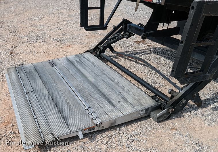 image for item MN9998 2010 Hino 268  refrigerated truck