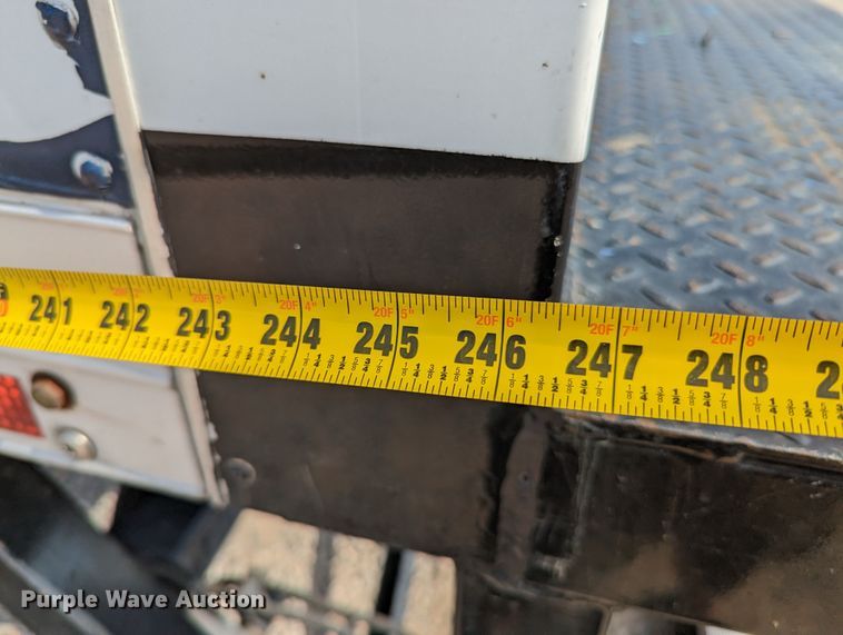 image for item MN9998 2010 Hino 268  refrigerated truck