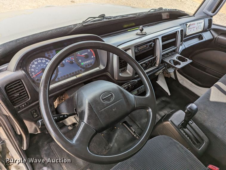 image for item MN9998 2010 Hino 268  refrigerated truck