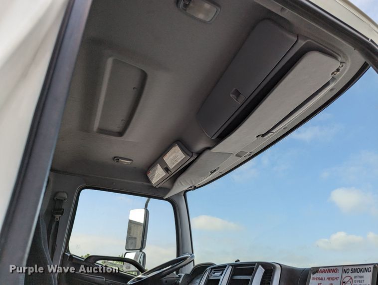 image for item MN9998 2010 Hino 268  refrigerated truck