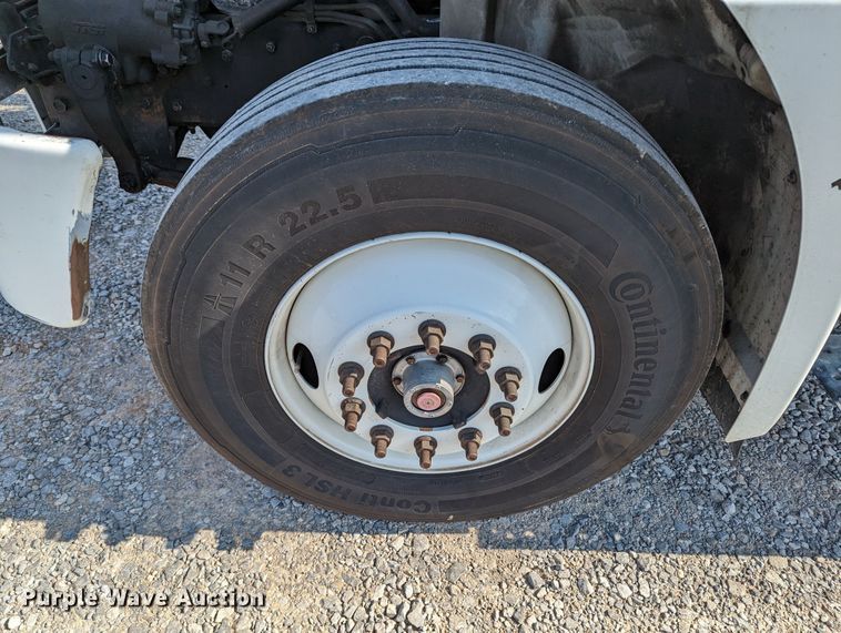 image for item MN9998 2010 Hino 268  refrigerated truck