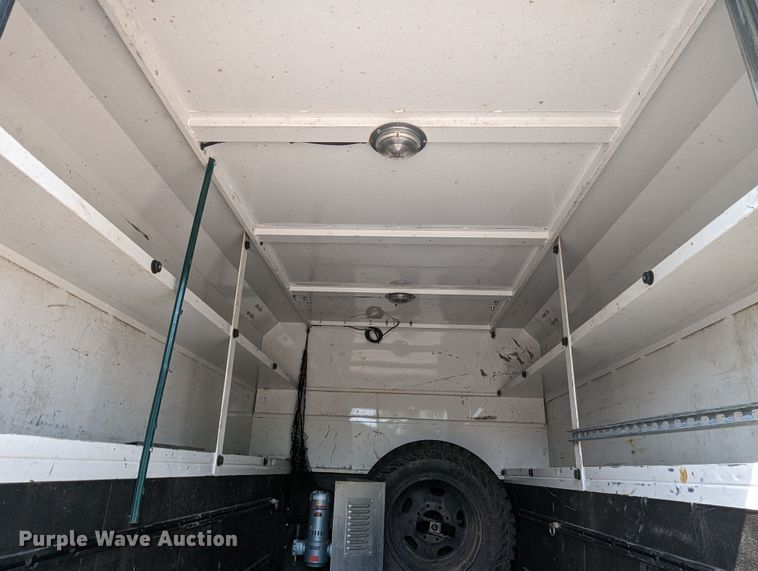 image for item MN9999 2011 Ford  F350 Super Duty  SuperCab utility bed pickup truck