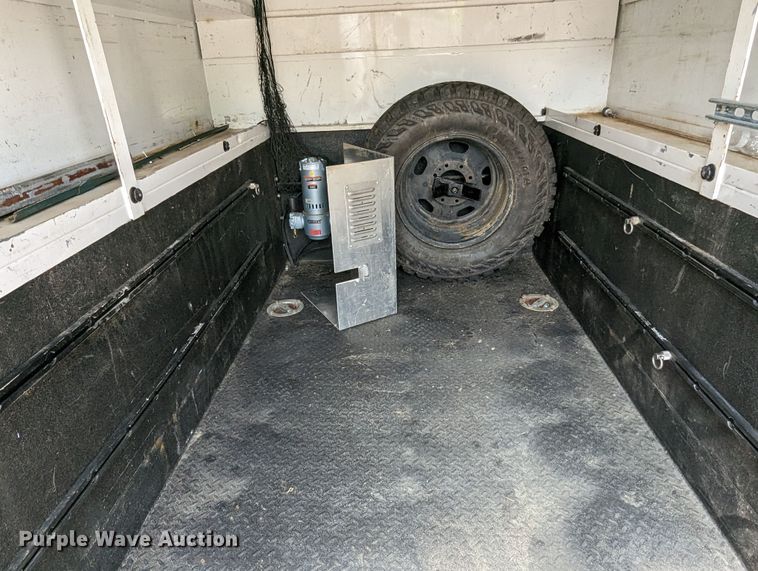 image for item MN9999 2011 Ford  F350 Super Duty  SuperCab utility bed pickup truck