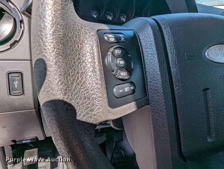 image for item MN9999 2011 Ford  F350 Super Duty  SuperCab utility bed pickup truck