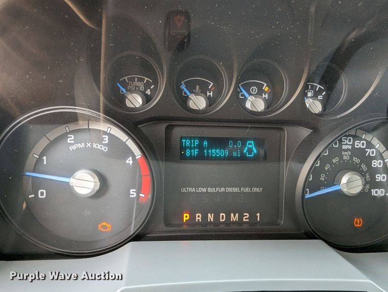 image for item MN9999 2011 Ford  F350 Super Duty  SuperCab utility bed pickup truck