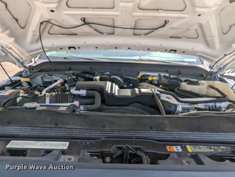 image for item MN9999 2011 Ford  F350 Super Duty  SuperCab utility bed pickup truck