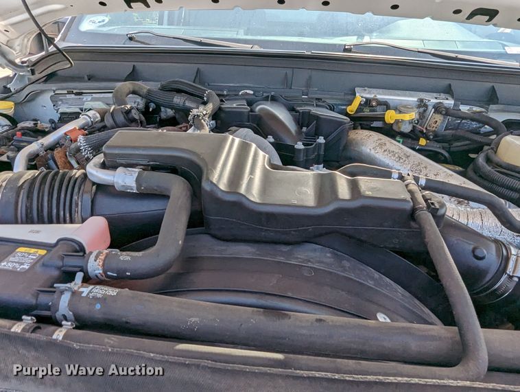 image for item MN9999 2011 Ford  F350 Super Duty  SuperCab utility bed pickup truck