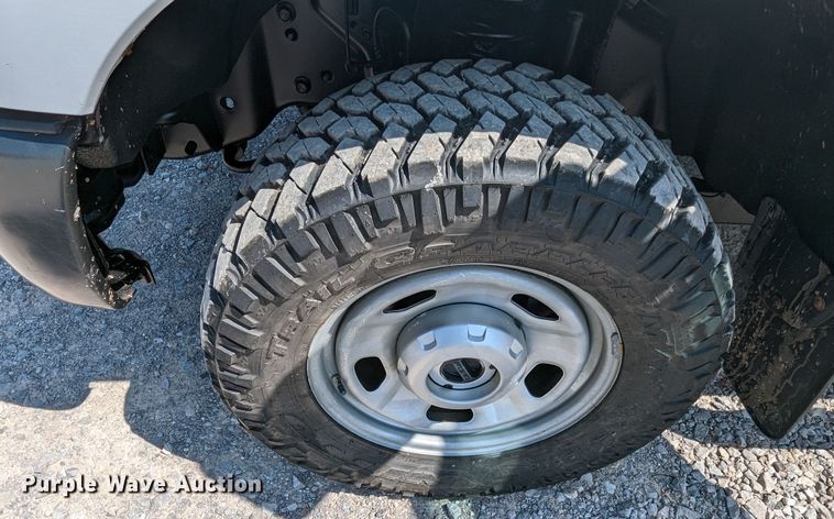 image for item MN9999 2011 Ford  F350 Super Duty  SuperCab utility bed pickup truck