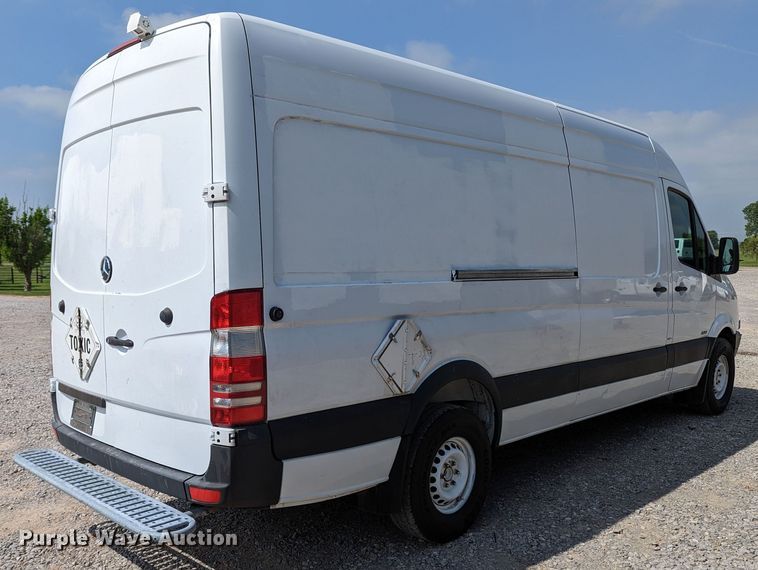 image for item MO9001 2011 Mercedes Benz Sprinter  van