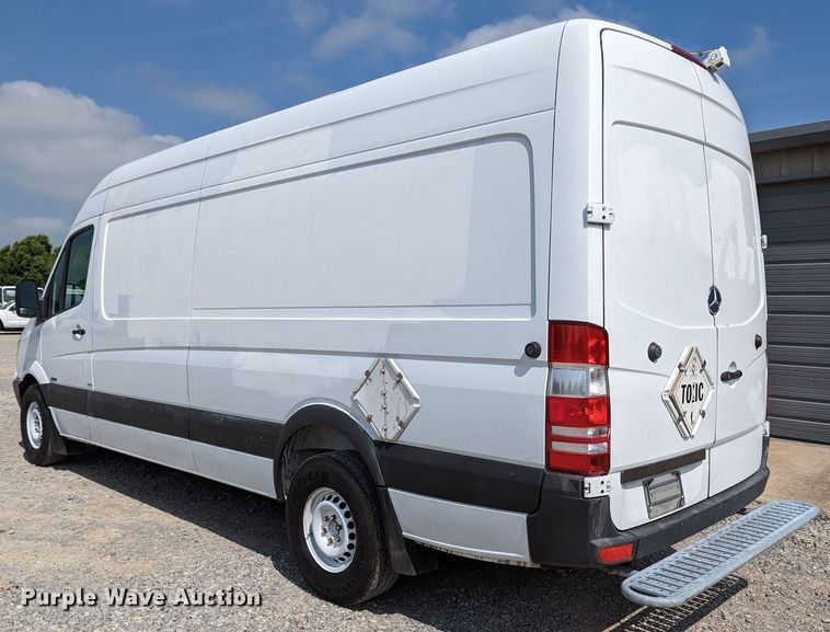 image for item MO9001 2011 Mercedes Benz Sprinter  van