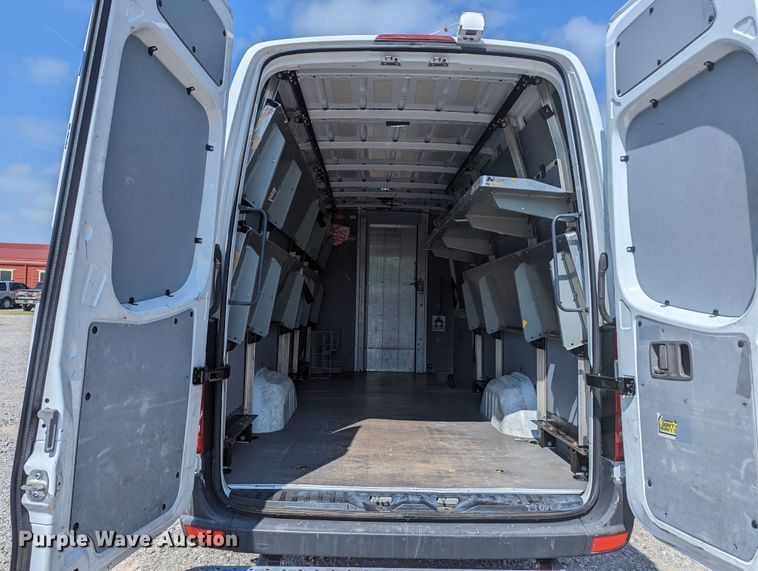 image for item MO9001 2011 Mercedes Benz Sprinter  van