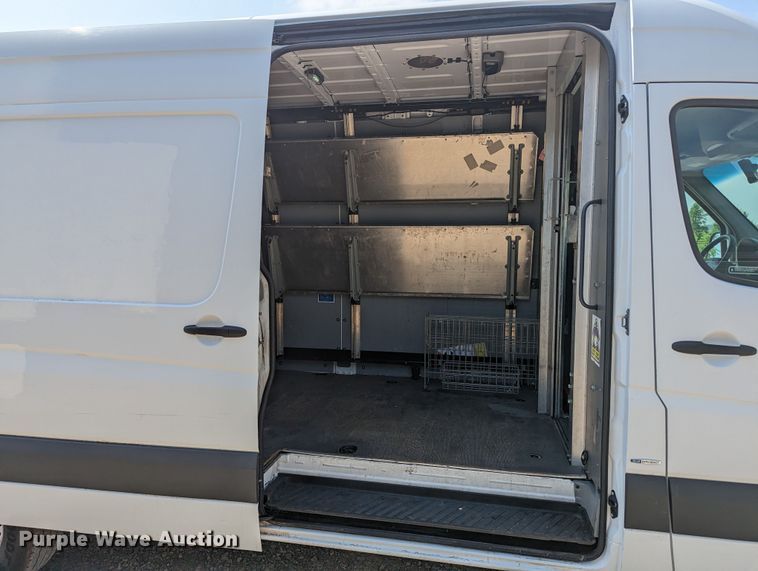 image for item MO9001 2011 Mercedes Benz Sprinter  van