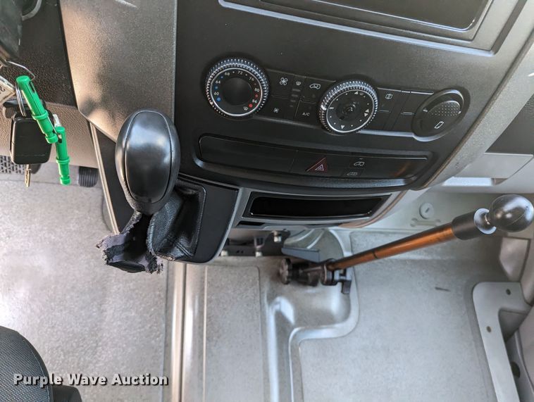 image for item MO9001 2011 Mercedes Benz Sprinter  van