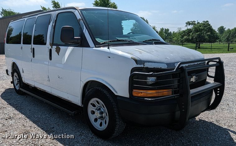 image for item MO9002 2009 Chevrolet Express 1500  van