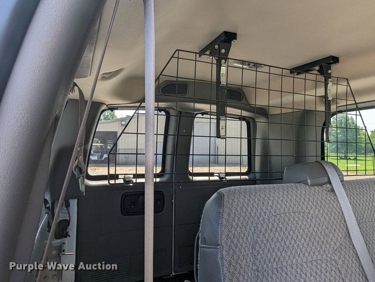 image for item MO9002 2009 Chevrolet Express 1500  van