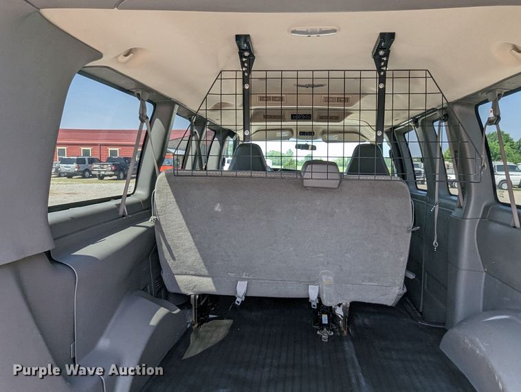 image for item MO9002 2009 Chevrolet Express 1500  van